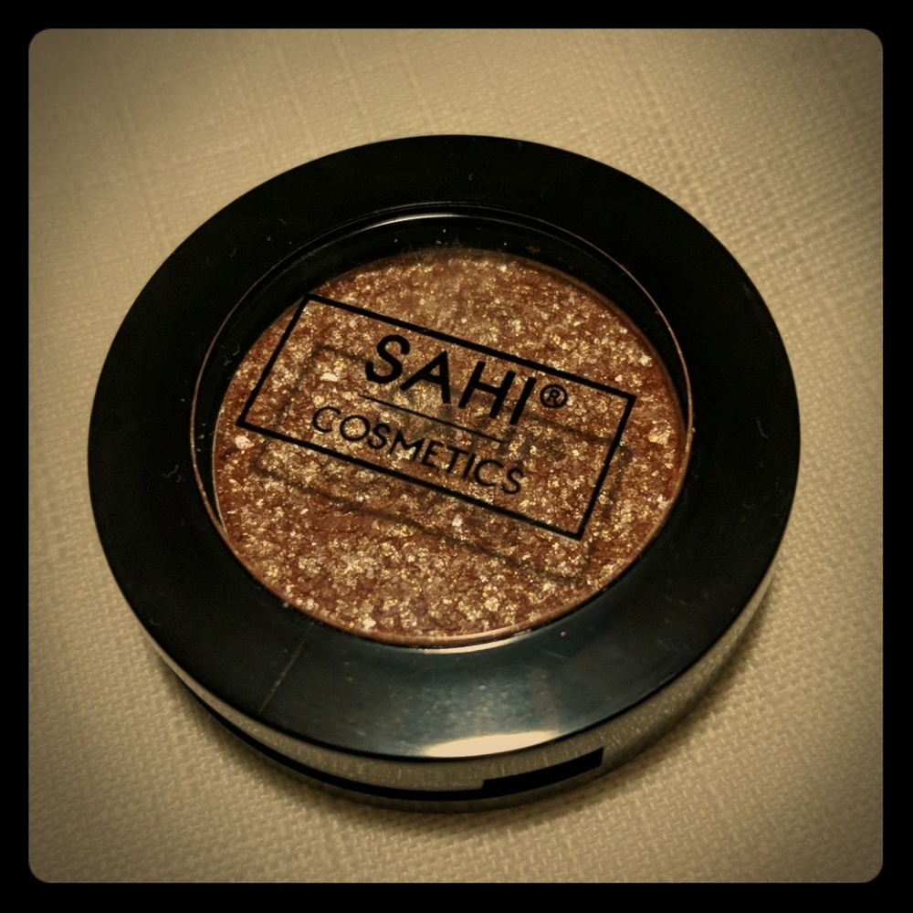 Sahi Cream Metallic Eyeshadow *FREE with purchase*